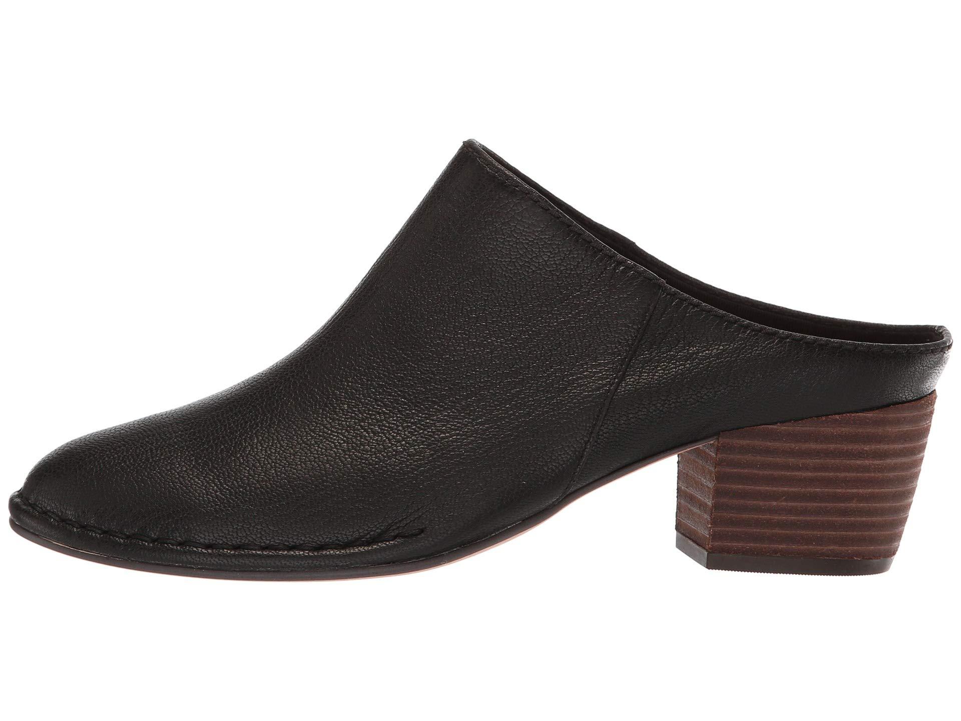 clarks spiced isla black