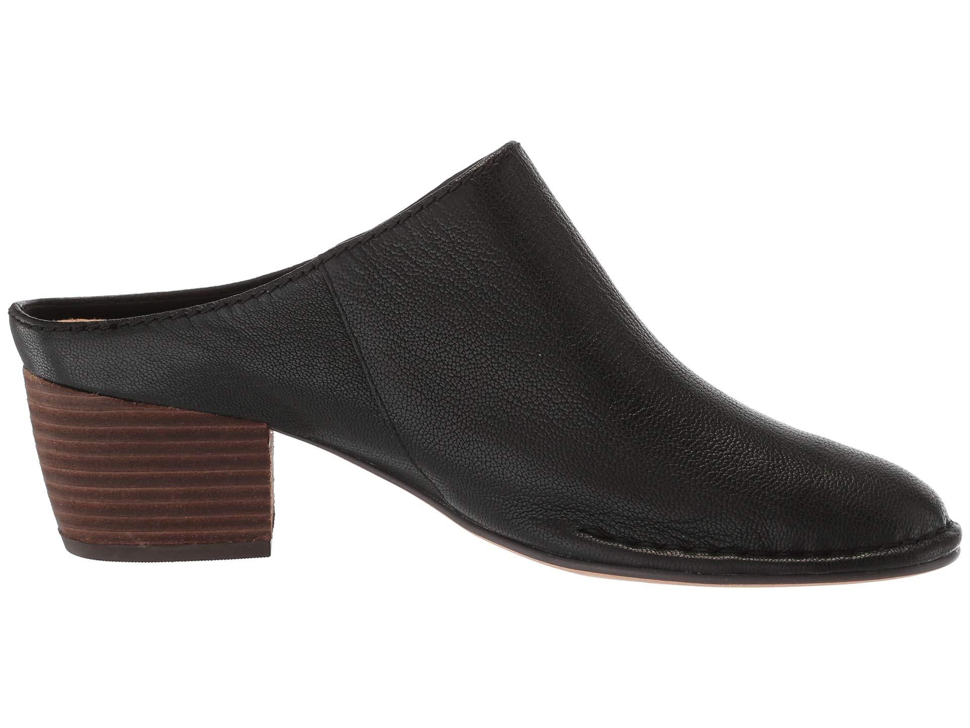 clarks spiced isla black