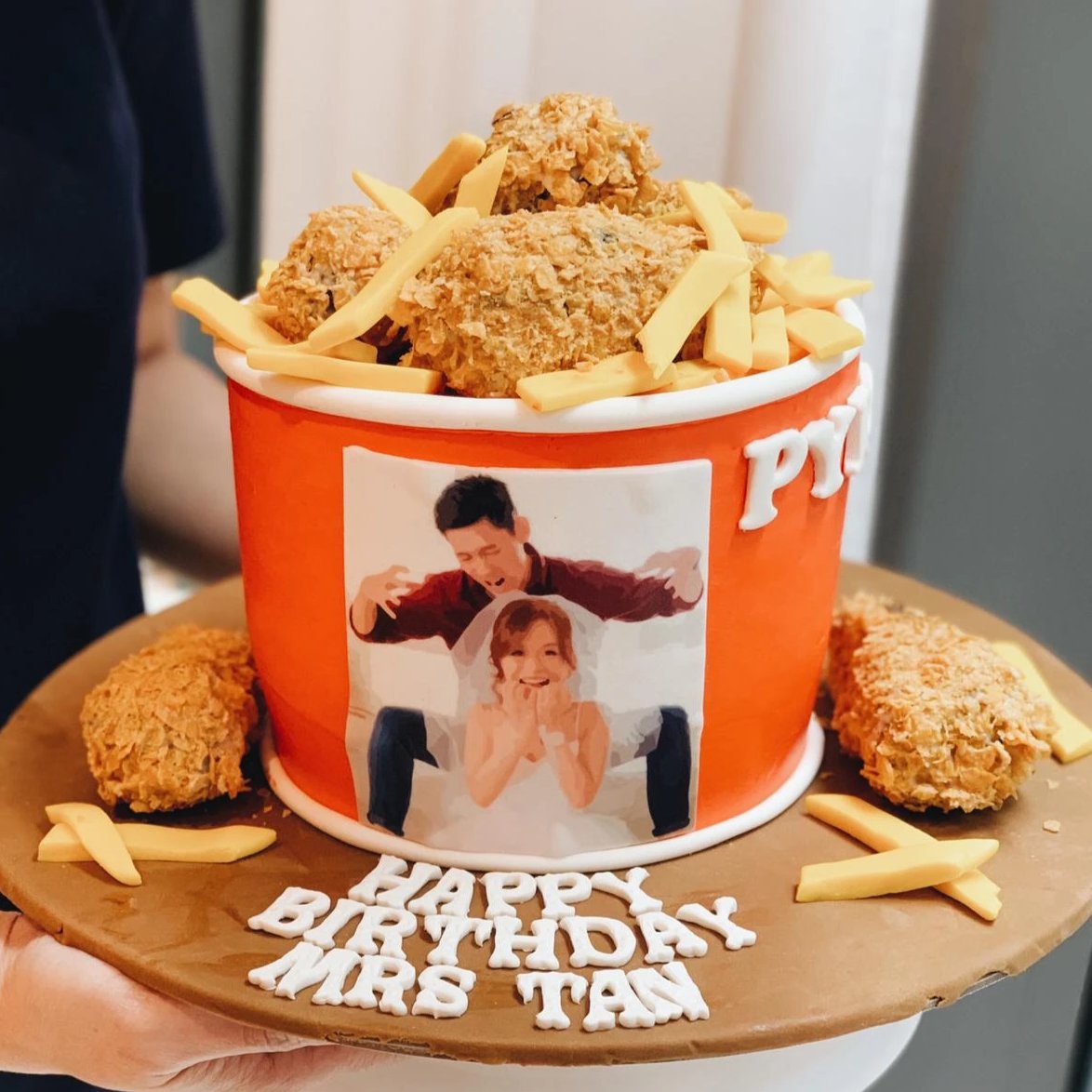 Download Fried Chicken Bucket - Pink Maison