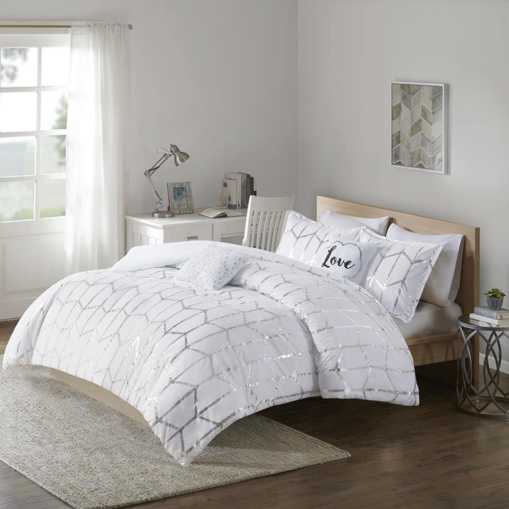 Intelligent Design Raina Metallic Printed Comforter Set Full/Queen