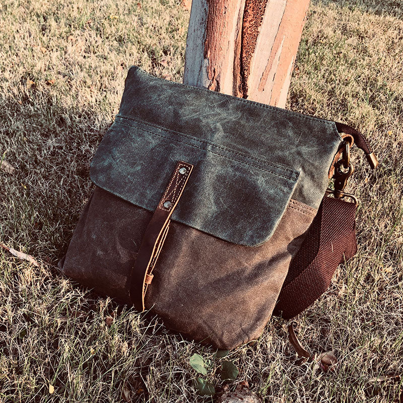 small vintage shoulder bag