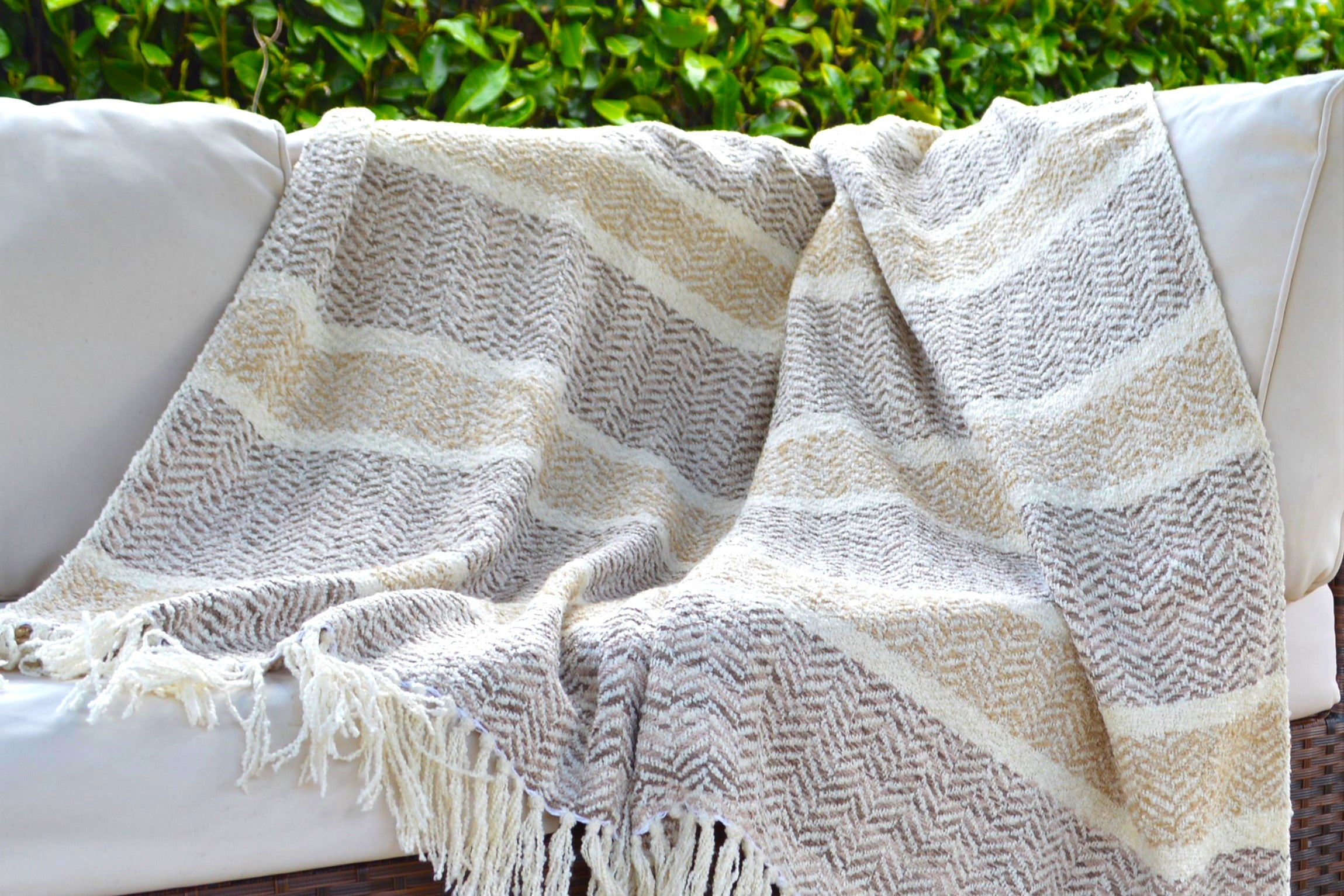 Savannah Herringbone Throw in Garden