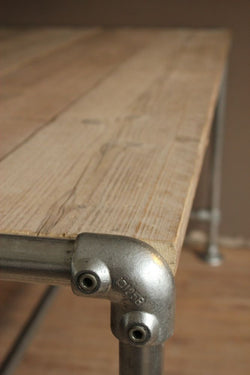 Steigerbuis tafel kniestuk