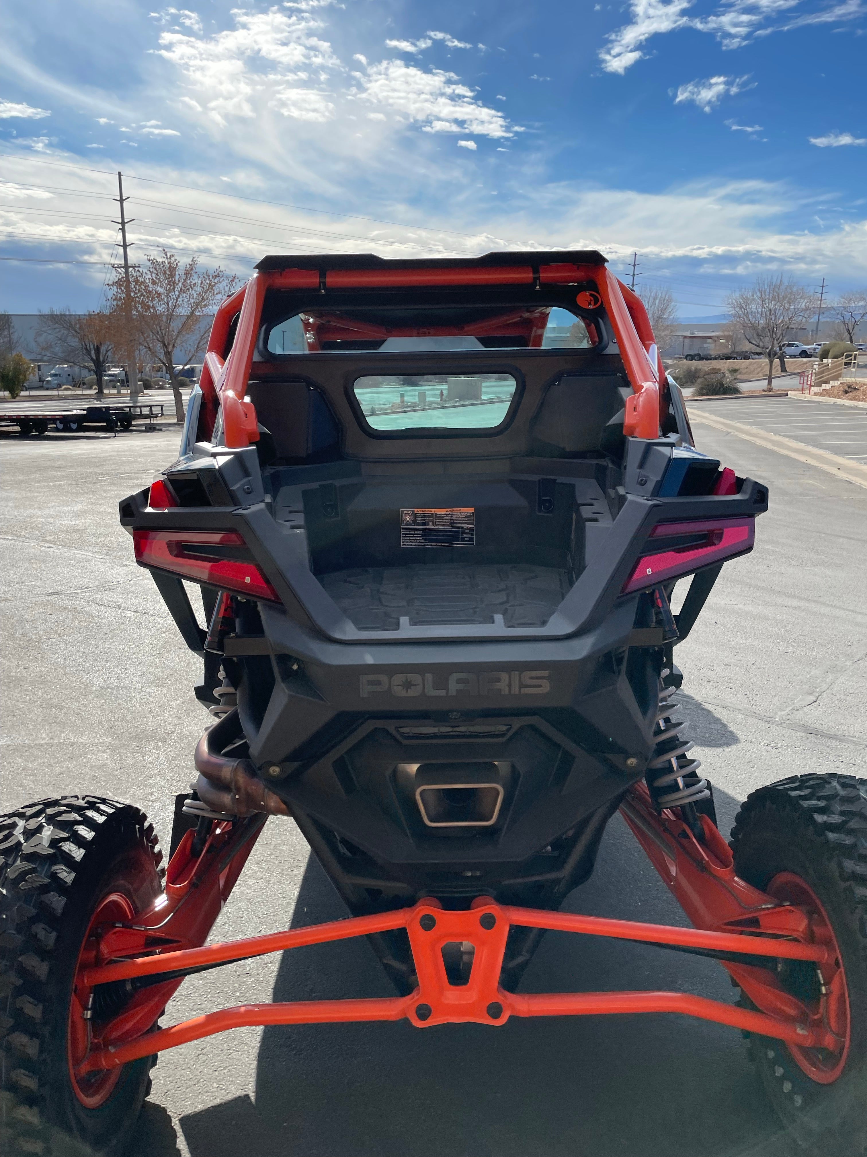 POLARIS RZR PRO R REAR WINDSHIELD W/ROCKFORD FOSGATE SYSTEM 2022