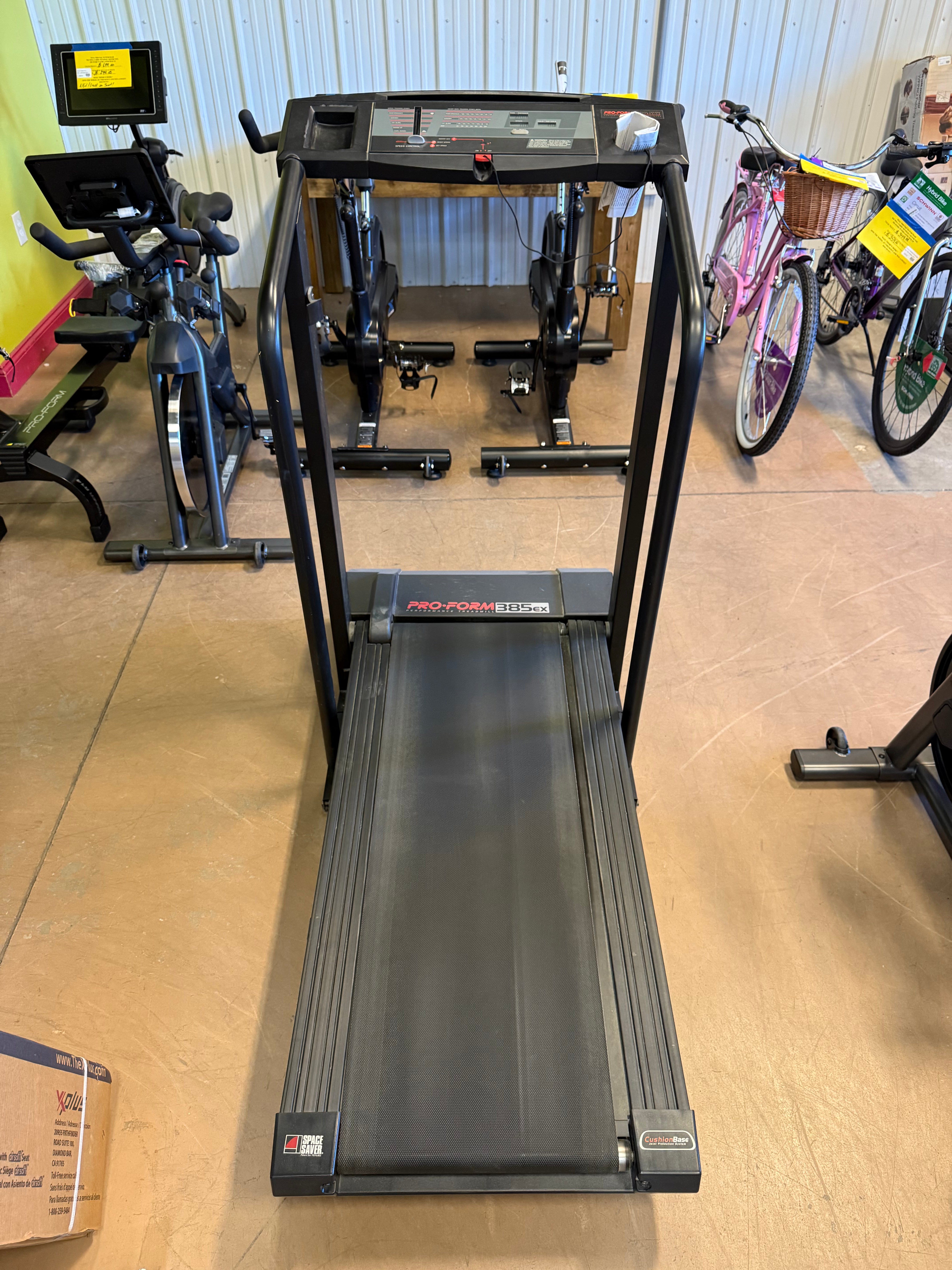 Proform 385EX Treadmill! (USED)
-Used, works great