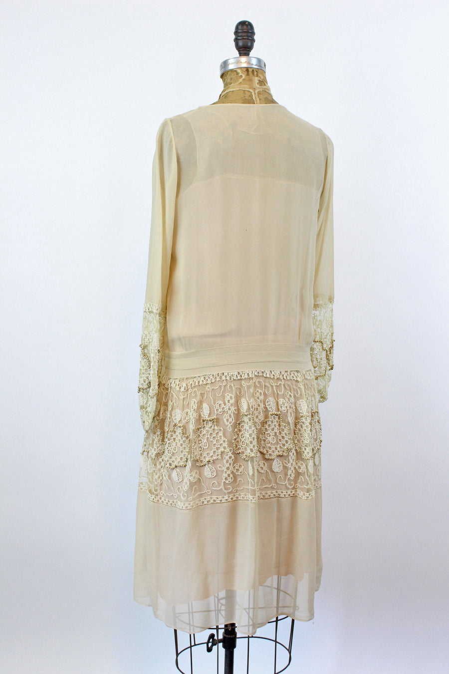 1920s silk macrame lace WOOD BEAD dress xs | new fall – Crush Vintage