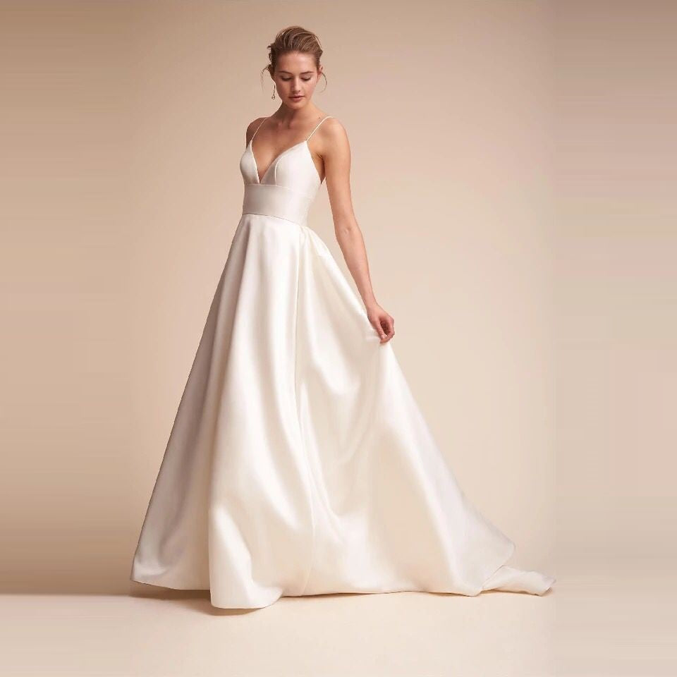 sd-hk White Slip Wedding Dress V Neck 