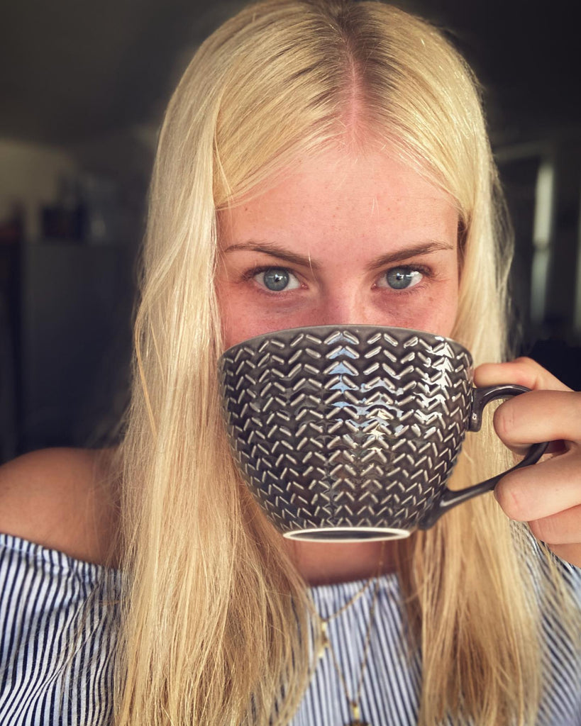 Elena Hambitzer trinkt Ottolina Cappuccino