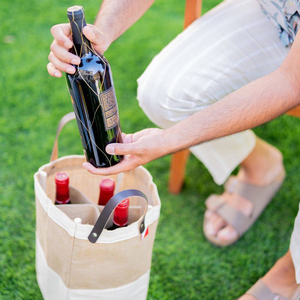 Horizontal Canvas Wine Tote with Leather Closure