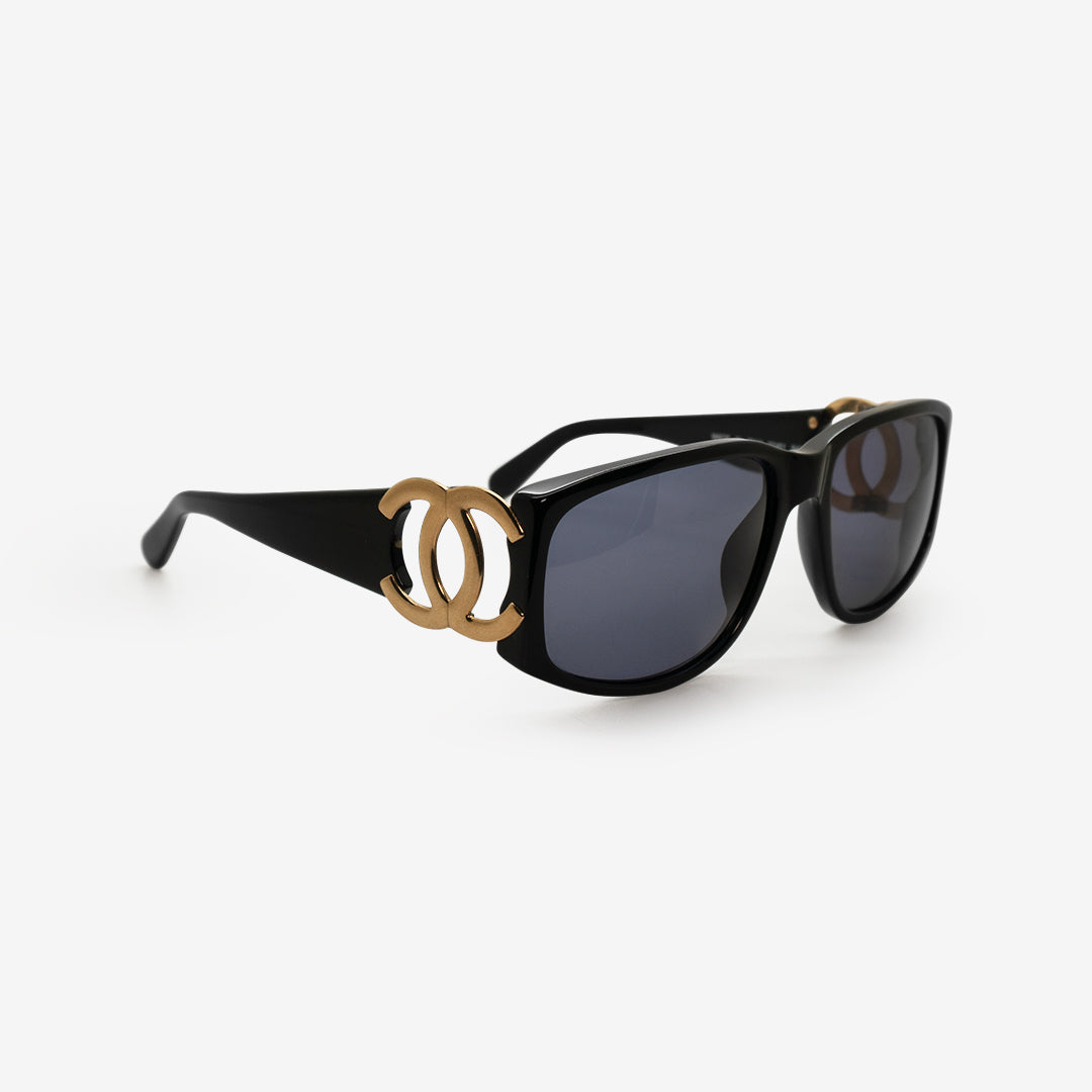 Sunglasses Chanel Black in Not specified  26360180