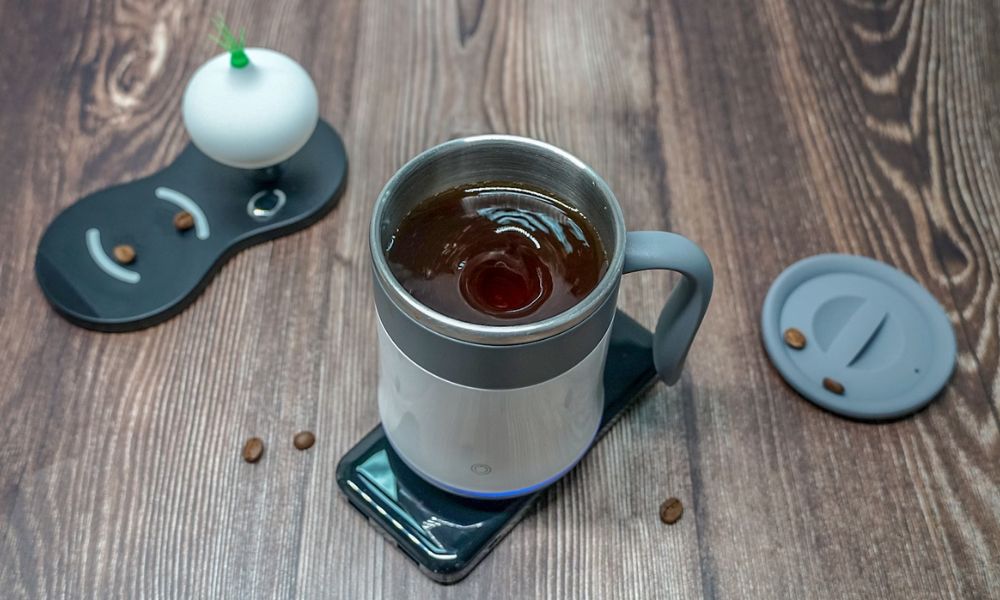 Self-Stirring-Coffee-Mug