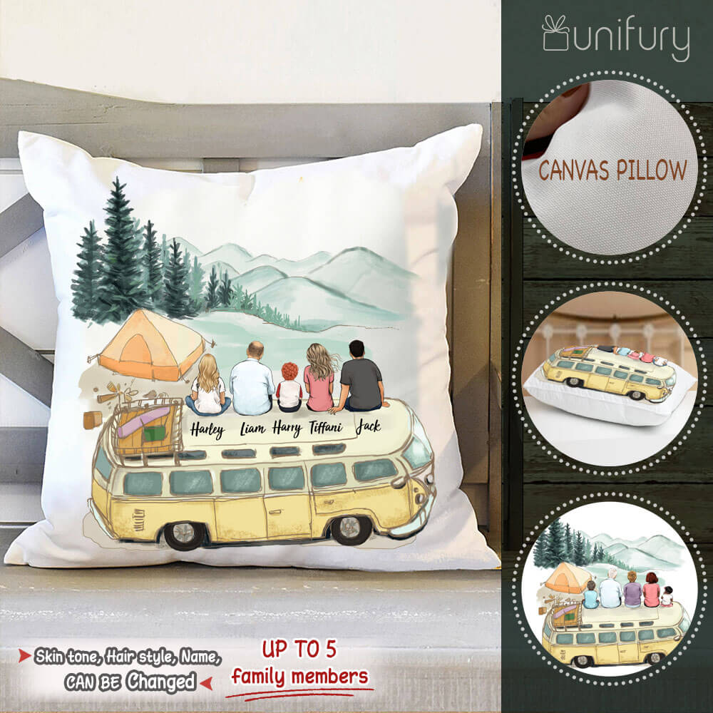 https://cdn.shopify.com/s/files/1/2617/5104/products/PillowCaseCanvasCampingFamily_1600x.jpg?v=1602042453