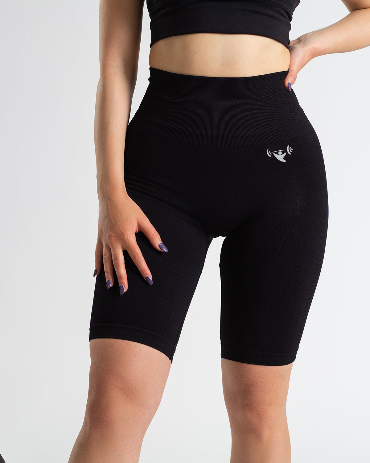 High Waist Sports Leggings with Contouring Design in Black – Chi Chi London
