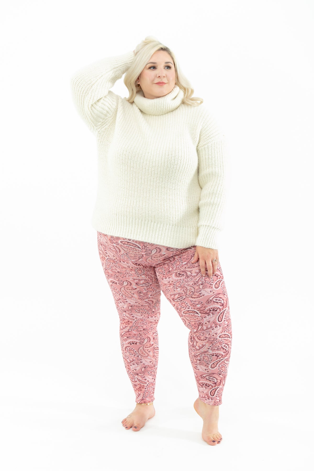 Soft and Stylish Lacy Knit Leggings - Perfect for Fall and Winter Tights –  Lakhay-Retail