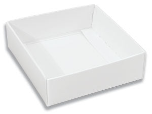 3-1/2 x 3-1/2 x 1-1/8白色3盎司方形糖果盒基础250/箱
