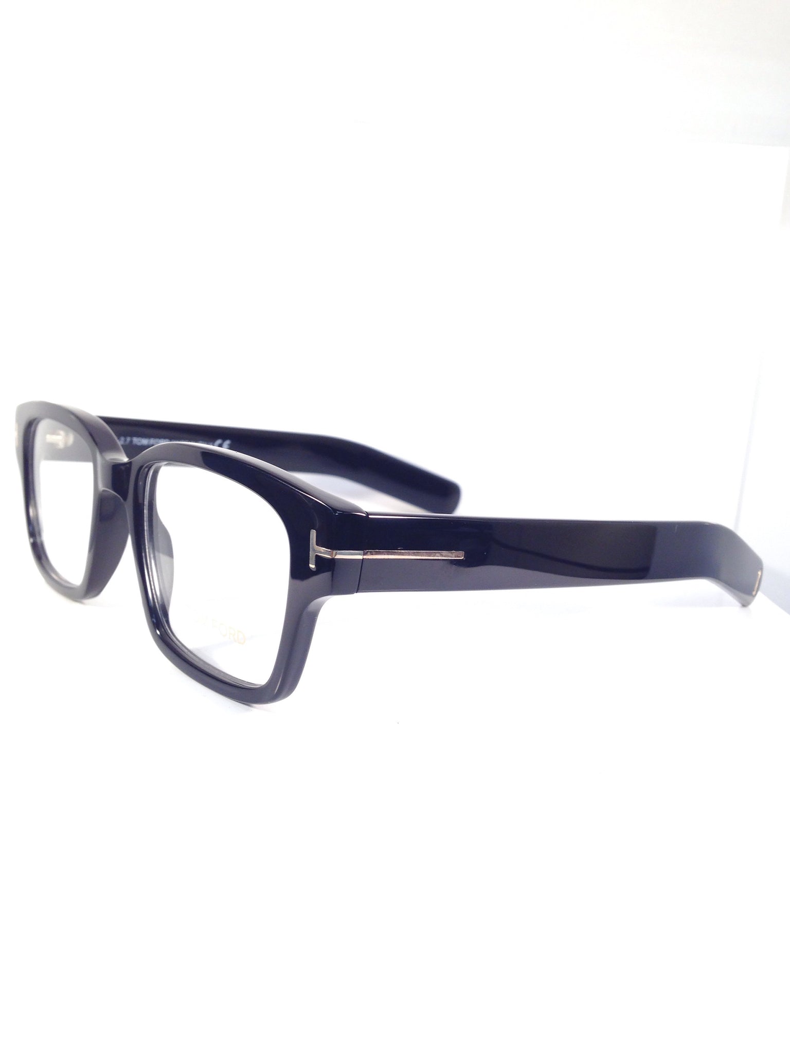 Tom Ford TF5527 – Asterix Eyewear