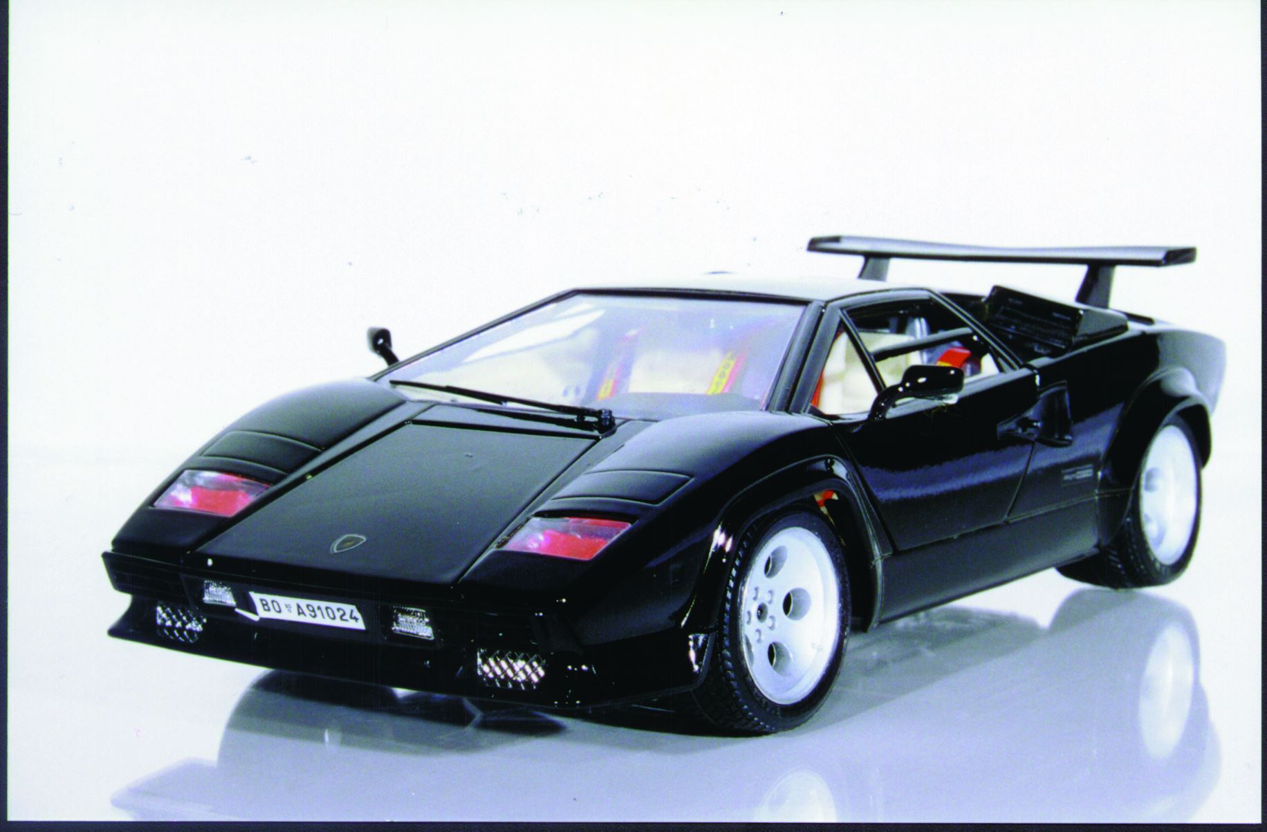 lamborghini countach burago