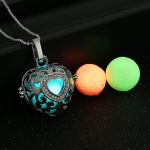 Heart Glow in the Dark Oil Diffuser Necklace