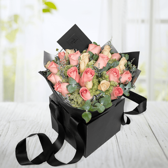 Bouquet de Rosas Hermosas, Mini Señorita, Limonio y Dólar — Ponch' & Capricó