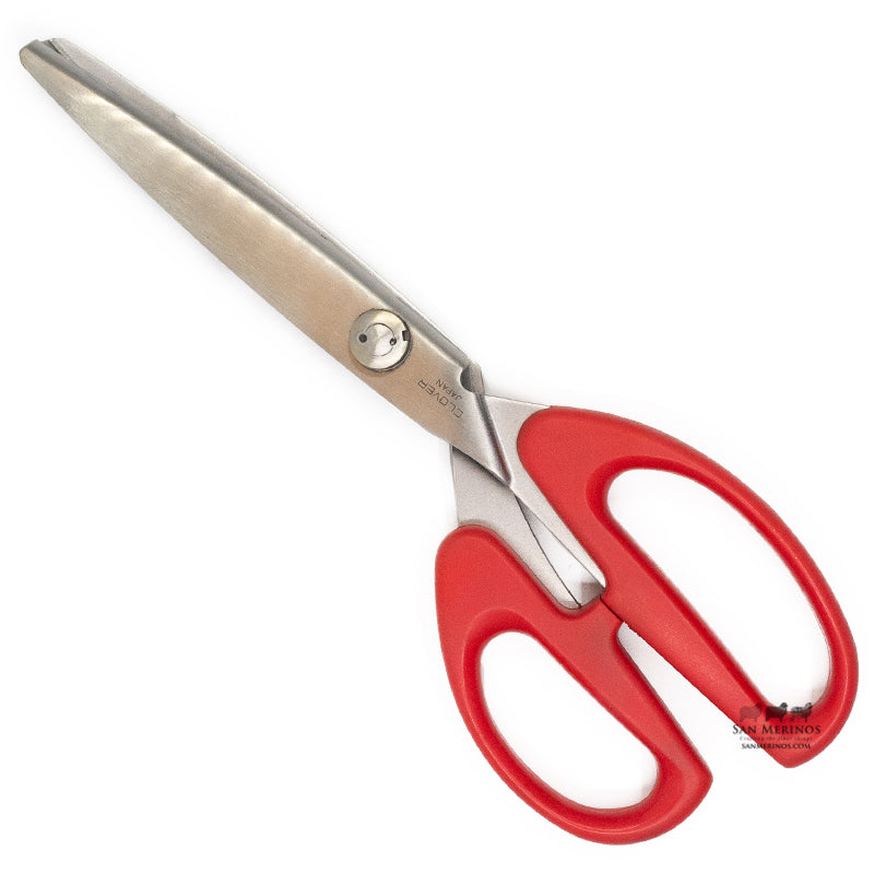 scalloped edge fabric scissors