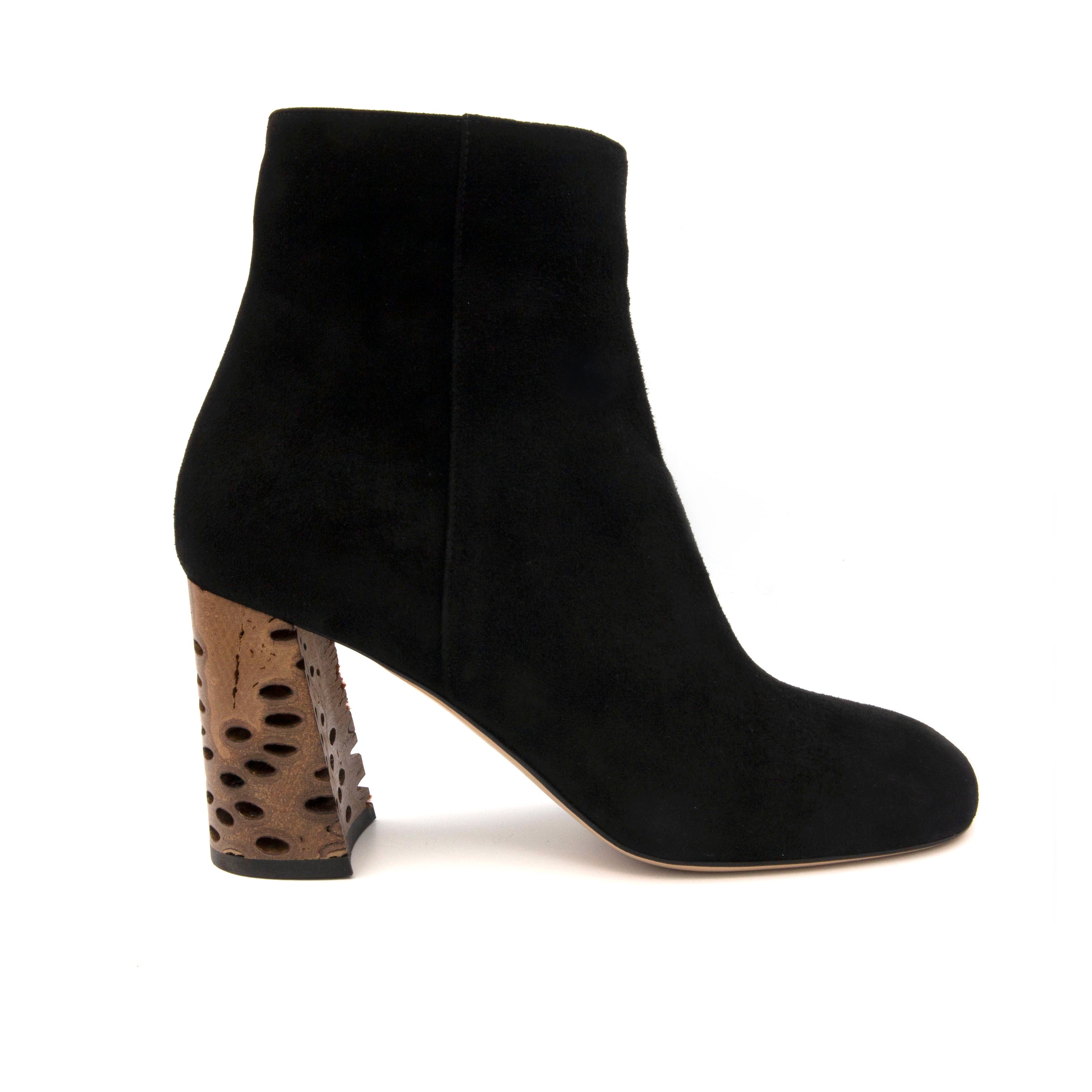 black winter heels