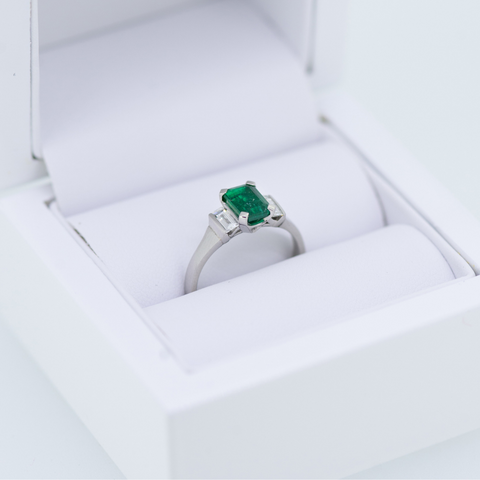lab grown emerald ring