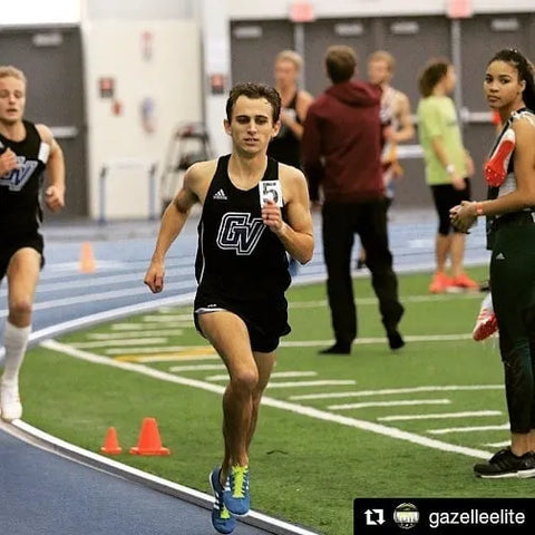 man running in race