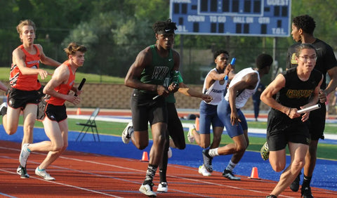 men running in race