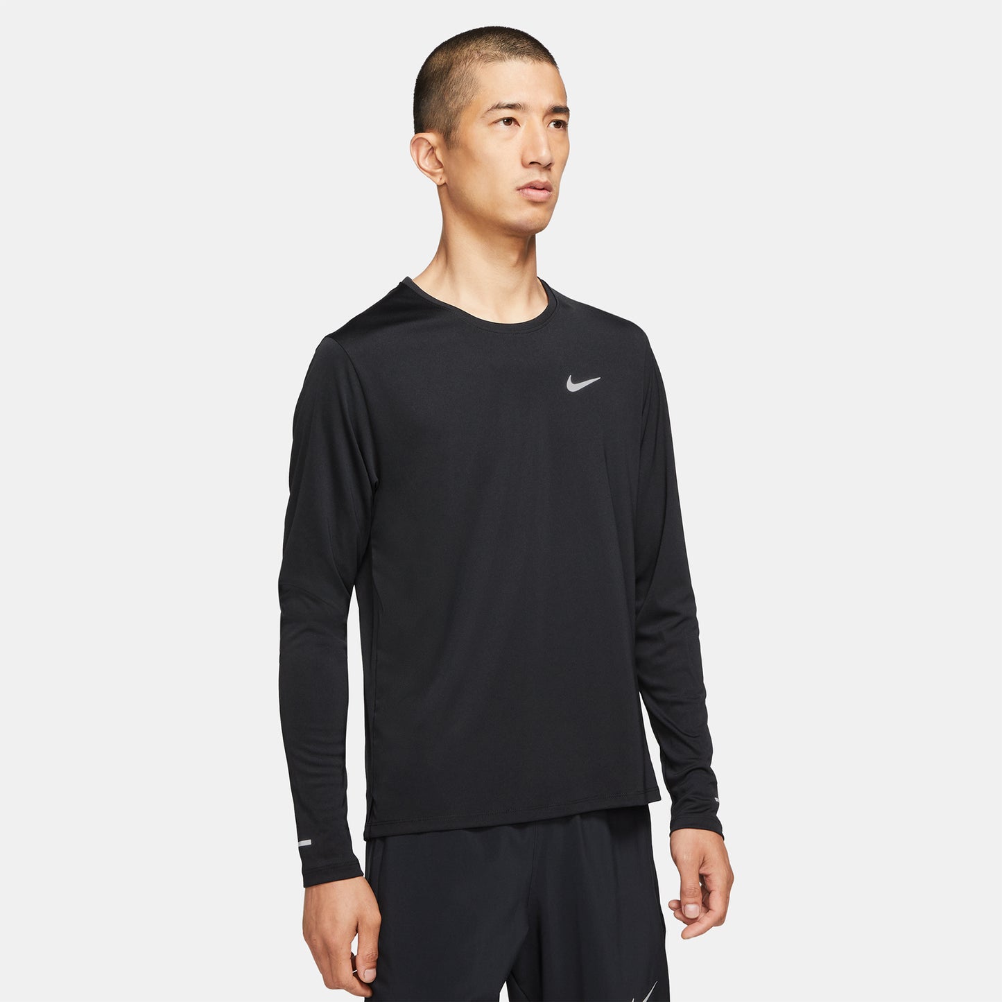 complemento Más bien frontera Men's Nike Dri-FIT Miler Long Sleeve Running Top - Black/Reflective Si –  Gazelle Sports