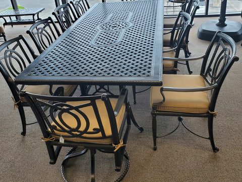 wicker patio table