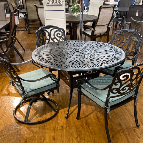 closeout outdoor dining sets