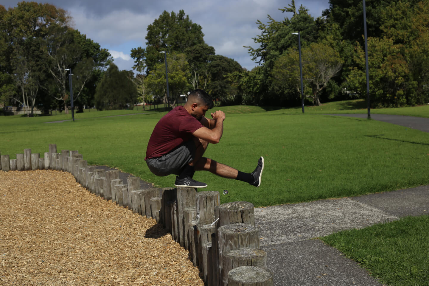 The Lifestyle PT demonstrating a pistol squat on an elevated