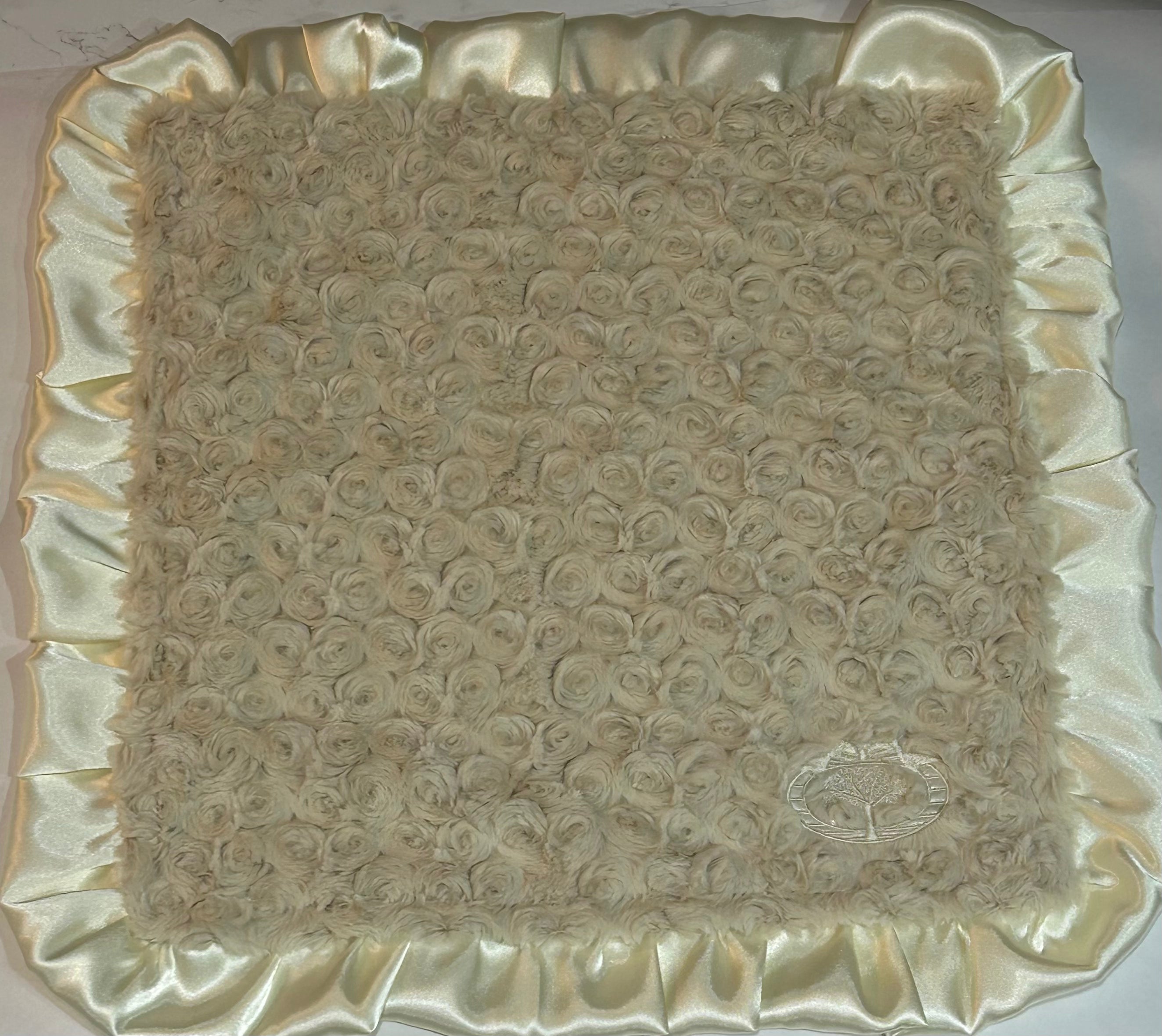 Luxe Cuddle® Frosted Rose Camel/Beige w/ Silky Satin Solid Ivory Trim