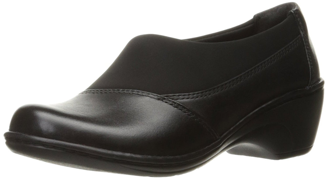 clarks wide shoes