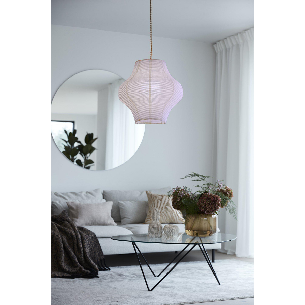 https://cdn.shopify.com/s/files/1/2624/1438/products/Sani-lampeskjerm-Lavendel-Takpendler-Pr-home-of-Scandinavia-Ab-Prh__4439-1.png