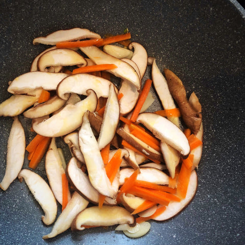 korean recipe sesame cabbage stirfry infrared-roasted sesame oil infrared-roasted sesame seeds ganjang korean soy sauce