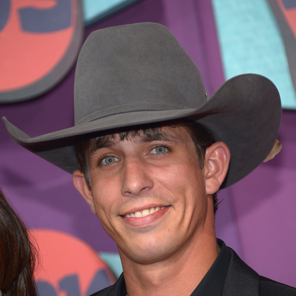 J.B. Mauney at the 2014 CMT Music Awards in Nashville, TN. His slate felt hat features a tall crown, 4-inch brim and a matching felt hatband.