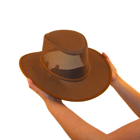 How to Pack a Sun Hat for Travel