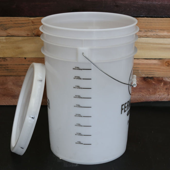 6 gallon bucket