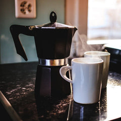 how to make coffee in moka pot