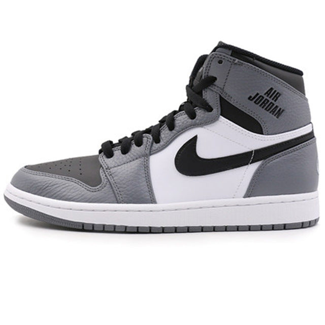 high top nike shoes