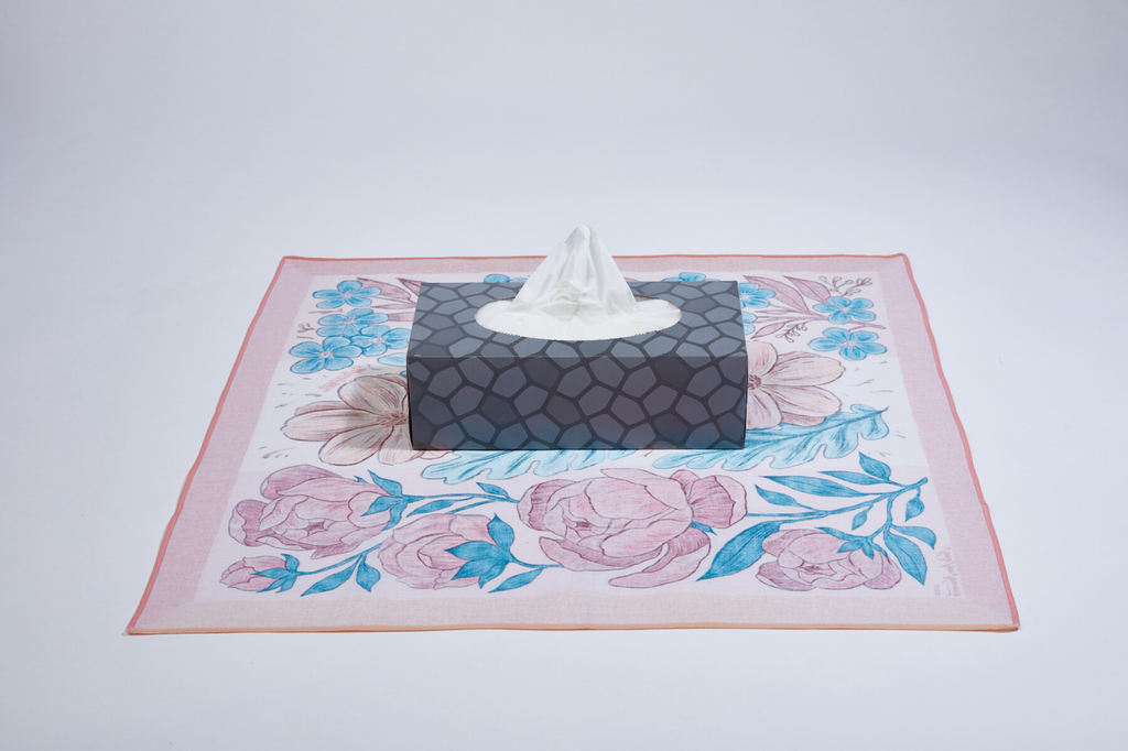 How to wrap a tissue box with furoshiki