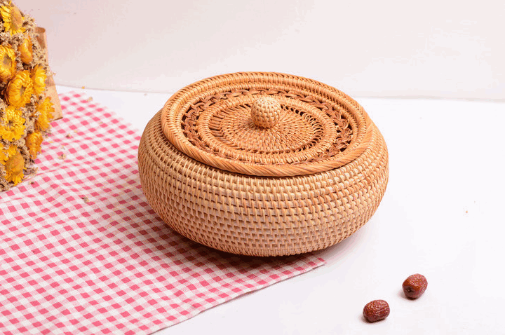 Woven Basket with Handle, Vietnam Traditional Handmade Rattan Wicker Storage  Basket – Silvia Home Craft