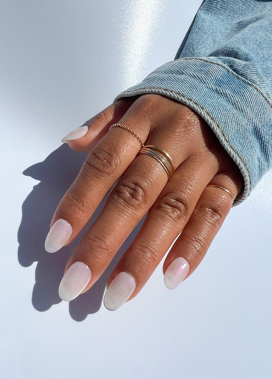 Glazed Donuts Pearl White Cool Chrome (Hailey Bieber Nails