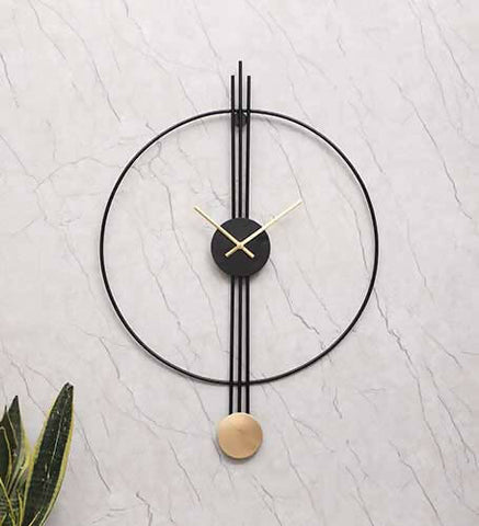 Ring & Stripes Metal Wall Clock