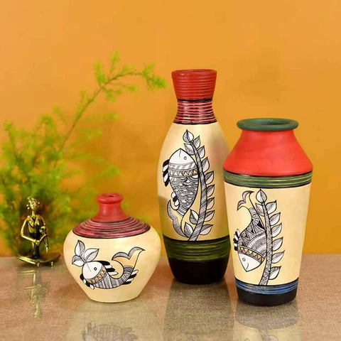 Handpainted Earthen Vases with Madhubani Art