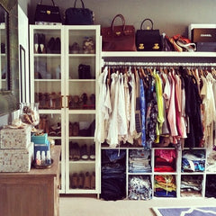 Organizar bolsa em seu armário ou closet