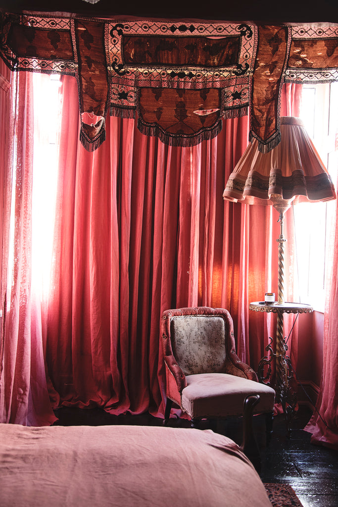 Tips For Vintage Curtains And Textiles