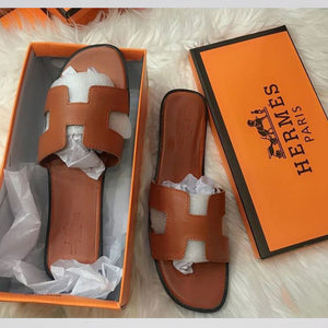 female hermes slippers