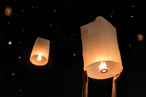 Farewell with Floating Lanterns